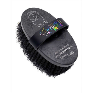 Haas Grummeleinhorn Bürste Groovy Pummel & Friends mit schwarzen 5 cm Borsten, Lederriemen und Regenbogenmotiv für Pferdepflege.