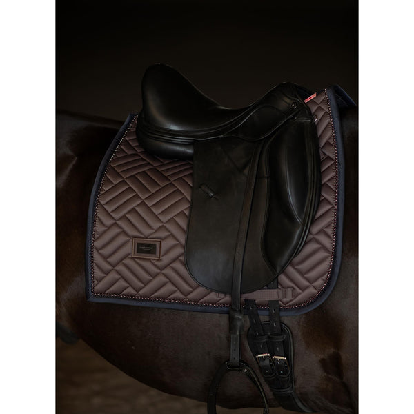 EQUESTRIAN STOCKHOLM Schabracke Dressur Modern Mocha