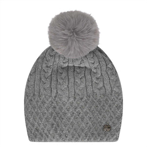 HV Polo Beanie für den Winter in Grau mit Glitzerdetails, Bommel und Strickmuster. Elegante Damenmütze aus Viskose-Mix für kalte Tage.