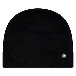 Schwarze Euro-Star Mütze Luxury mit feinem Rippbund und Logo-Detail. Luxuriöse Beanie für Reiter und Modefans – weich & warm für kalte Tage.