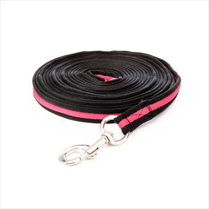 Kavalkade Softlonge Blackduo mit pinkem Streifen, Spezialgewebe und stabilem Karabiner. Ideal für Longierbedarf und tägliches Training.