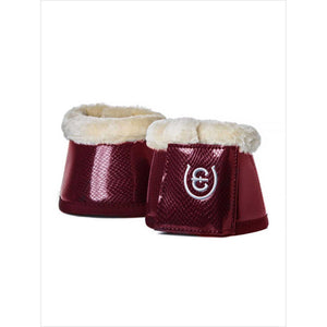 Equestrian Stockholm Hufglocken Bordeaux Kunstfell aus glänzendem PU-Schlangenleder mit weichem Teddy-Fleece für optimalen Pferdebeinschutz.