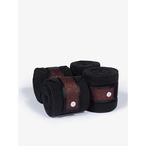 Merlot Glitter Bandagen - PS of Sweden Stardust aus hochwertigem Anti-Pilling-Fleece mit glitzerndem Klettverschluss, ideal für Pferdebeinschutz.