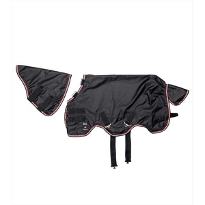 Kingsland Regendecke 0 Gr. mit Halsteil in Schwarz mit roten Nähten. Wasserabweisende Weidedecke mit verstellbaren Gurten und doppeltem Verschluss.