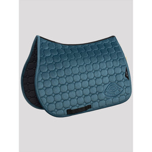 Equiline Schabracke Octagon Velvet Winter 2025 in trendigem Petrolblau, komfortable Schabracke für Pferde mit atmungsaktivem Innenfutter.