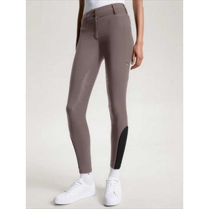 Damen Reithose Nomad von TOMMY HILFIGER in Taupe mit Silikon-Vollbesatz, 4-Wege-Stretch und wasserabweisendem Material für Reitsport.