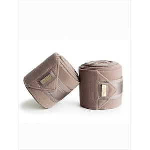 Equestrian Stockholm Bandagen Fleece - Fleecebandagen | 4er-Satz in edlem Champagnerton mit Satin-Details, ideal für Pferdebeinschutz im Reitsport.