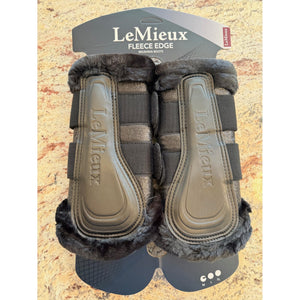 LeMieux Dressurgamaschen Brilliance Mash mit Fellrand