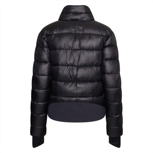 Rückseite der eurostar Damen Bomberjacke ESCamera in Schwarz mit verlängertem Saum und sportlichem Design – perfekt für kalte Tage.