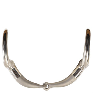 Detailansicht der BR Olivenkopftrense Satin Sense mit gebogenem Mundstück aus Edelstahl – ideal für präzise Kontrolle und Pferdekomfort.