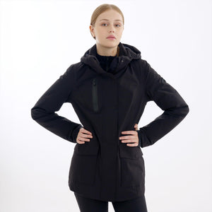 Euro-Star Damen Parka Ambra aus der Herbst-/Winterkollektion 2026 in Schwarz mit Kapuze und funktionalem Design, ideal für Reiterinnen.
