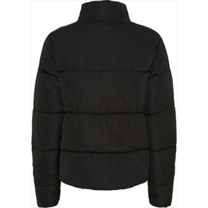 Rückansicht der Catago Bella Reitjacke - Warm Wasserdicht | Polyester Futter, zeigt das gesteppte Design und die isolierende Verarbeitung.