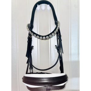 Otto Schumacher Trense Venedig Comfort XS weiß unterlegt, Stirnriemen Rivoli XL crystal bei shop.reitsport-loew.de