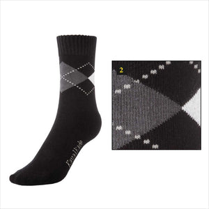 Kavalkade kurze Reitsocken in Schwarz mit grauem Argyle-Design. Elastische Reitsocken für Herren, ideal für täglichen Komfort im Reitstiefel.