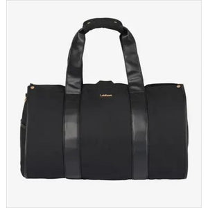 Elegante LeMieux Luxe Jacket Reisetasche in Schwarz mit robusten Tragegriffen und stilvollem Design für Reiter und Vielreisende.