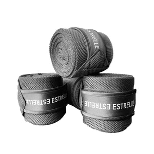 Estrelle Cool Air Tec. Mesh Bandagen - Für Pferde in Schwarz, atmungsaktiv und schnelltrocknend, ideal für Beinschutz bei Training und Turnier.