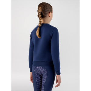 Rückansicht des Equiline Kinderpullovers Cedril Sweatshirt Winter 2025 / 2026, sportlich geschnitten für optimalen Tragekomfort beim Reiten.