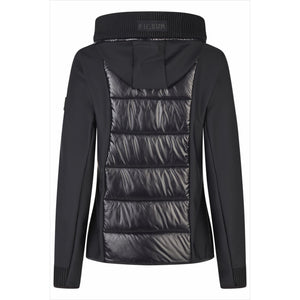 Rückansicht der Pikeur Hybrid Jacke - Softshell mit Kapuze, zeigt gesteppte Rückenpartie und elastische Einsätze. Perfekt für Reiter und Outdoor-Aktivitäten.