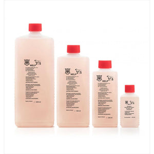 Mattes Lammfell Waschmittel MELP 500ml in transparenter Flasche mit rotem Deckel, biologisch abbaubar für Lederpflege und Stallzubehör.