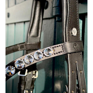 Otto Schumacher Trense Venedig Comfort XS weiß unterlegt, Stirnriemen Rivoli XL crystal bei shop.reitsport-loew.de