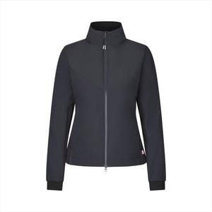 KLMontana Damenjacke in Schwarz mit wasserabweisender Oberfläche und atmungsaktiver Polsterung, ideal für Reitsport im Herbst und Winter.