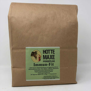 Hotte Maxe Kräutermischung Immun-Fit 1,5kg Zusatzfutter zur Stärkung des Immunsystems bei Pferden in brauner Papiertüte mit Etikett. Ideal für Stall & Pflege.