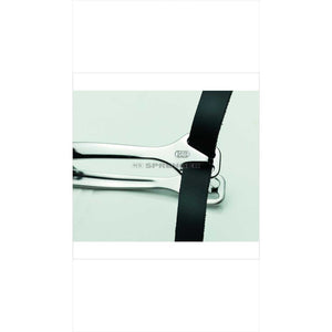 Detailansicht der Balkenhol Schlaufe an den Sprenger Sporen Ultra Fit mit 4 cm Ballrad, hochwertige Verarbeitung aus Edelstahl.