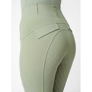 Ps of Sweden Reitleggings Juliette in Salbeigrün mit Gürtelschlaufen, Gesäßtaschen und Silikon-Vollbesatz für sicheren Sitz im Sattel.