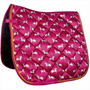 Ponyschabracke Allure Cheval in Pink mit dekorativem Pferdemotiv, maschinenwaschbar und trocknergeeignet. Perfekt für stilbewusste Reiter.